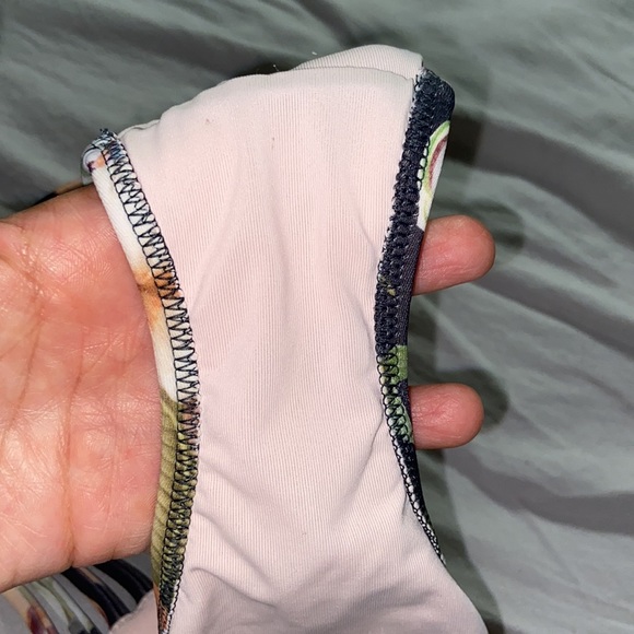 Like new bikini set - Picture 7 of 7